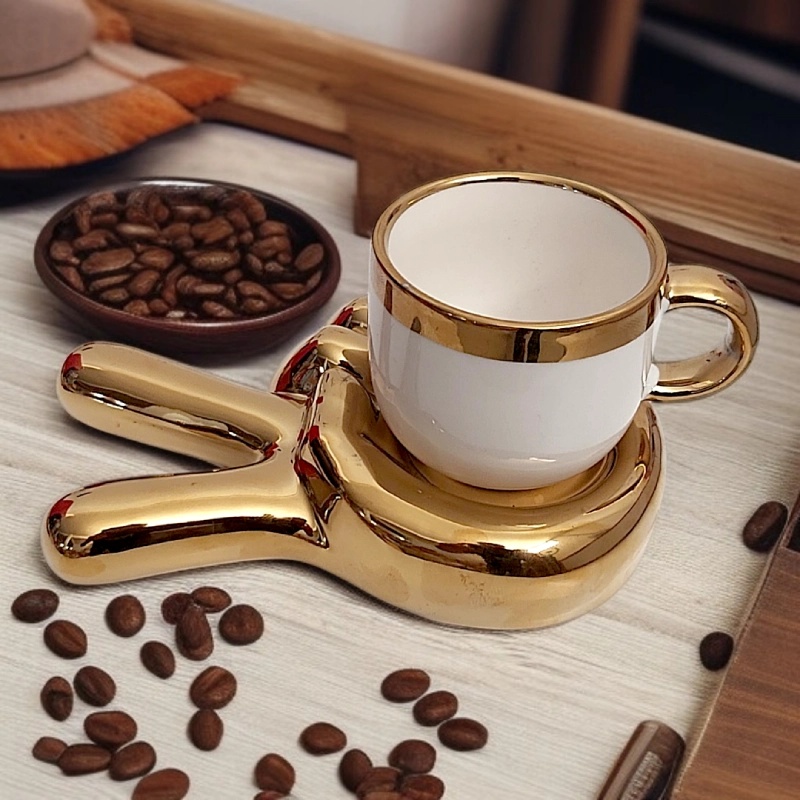 Service à Café de 6 tasse et sous tasse forme doit