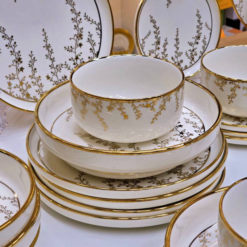 Service à Table en Porcelaine 24 Pièces Golden House