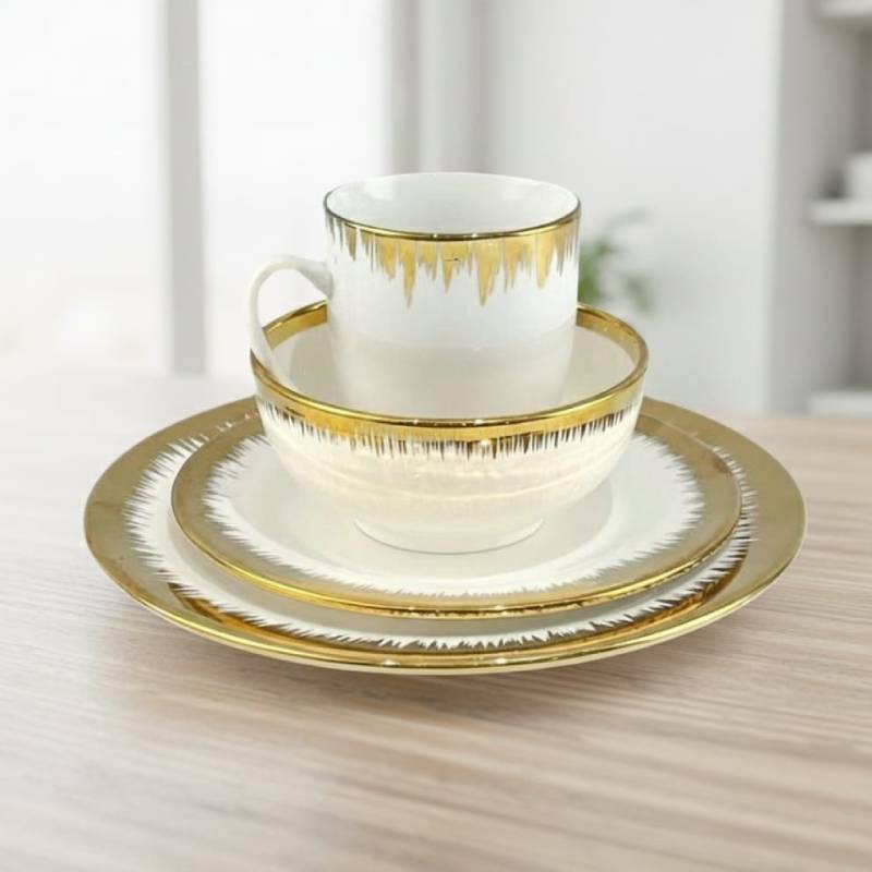 Service de Table 16 Pièces en Porcelaine - Motif 1